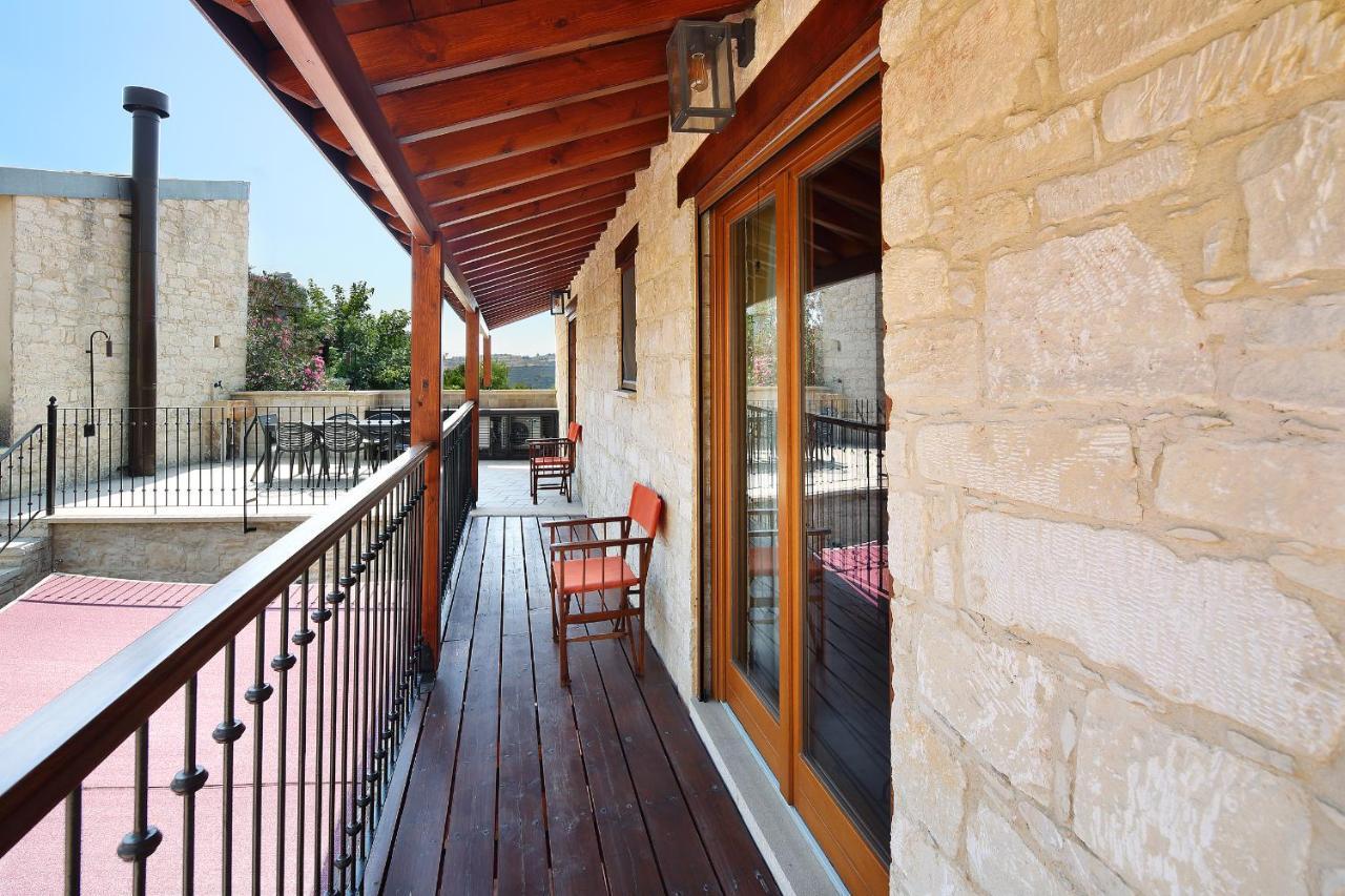 Kantara House - A Rural Retreat Of Comfort & Class! Arsos エクステリア 写真
