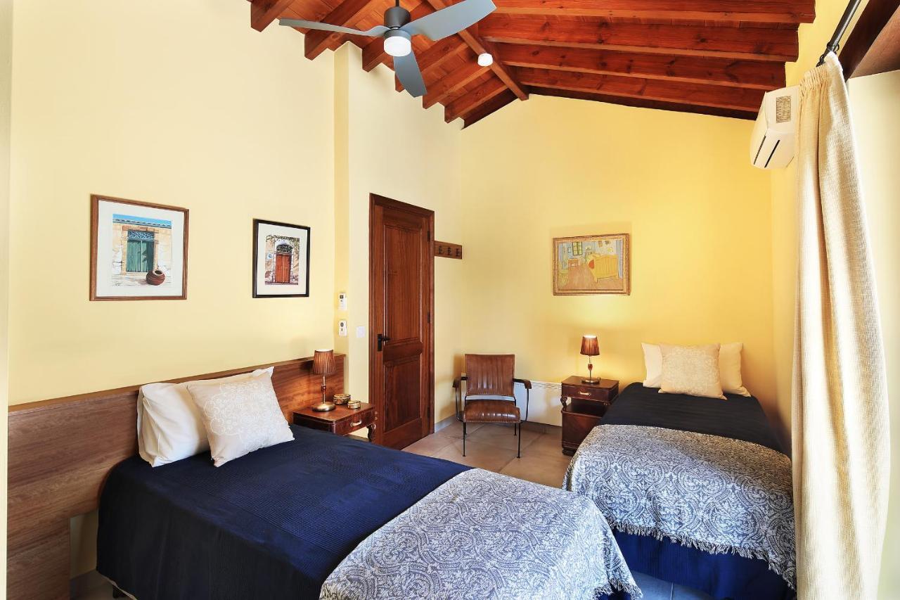 Kantara House - A Rural Retreat Of Comfort & Class! Arsos エクステリア 写真