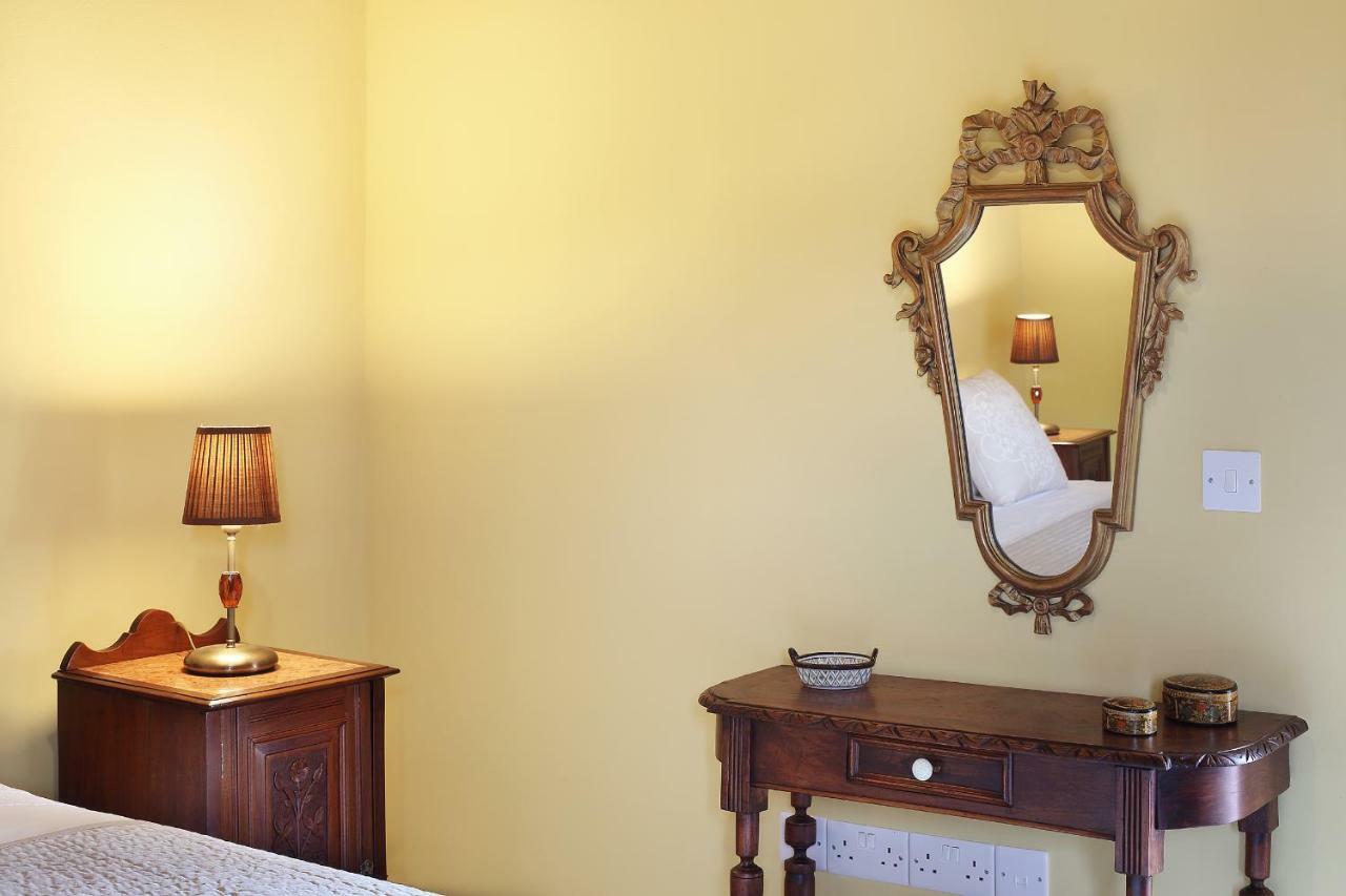 Kantara House - A Rural Retreat Of Comfort & Class! Arsos エクステリア 写真