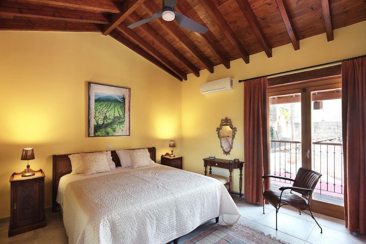 Kantara House - A Rural Retreat Of Comfort & Class! Arsos エクステリア 写真