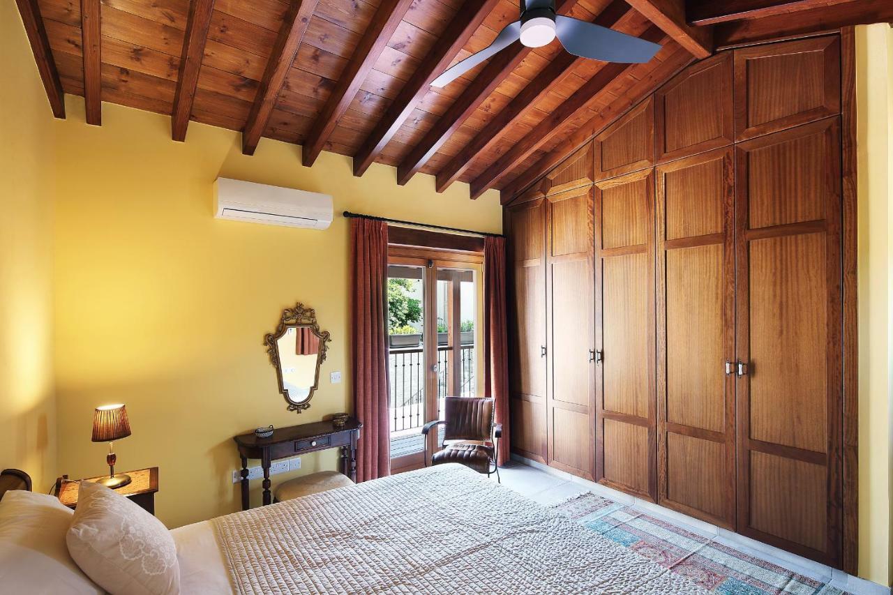 Kantara House - A Rural Retreat Of Comfort & Class! Arsos エクステリア 写真